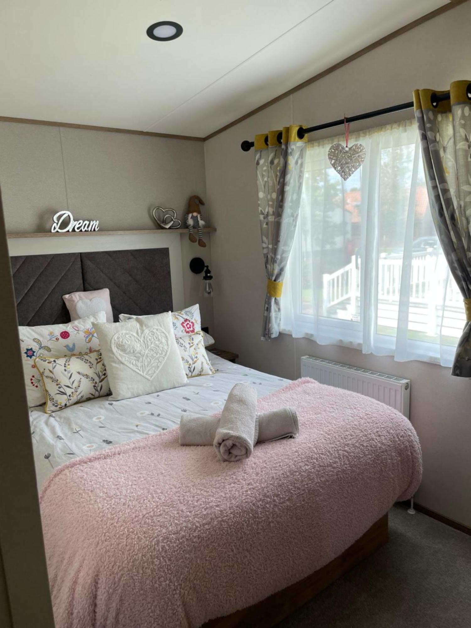Ellis Retreats At Tattershall Lakes Lincoln Ngoại thất bức ảnh